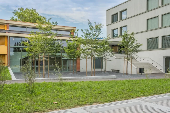 Schulhaus Obfelden – Atelier Oriri Landschaftsarchitekten GmbH II